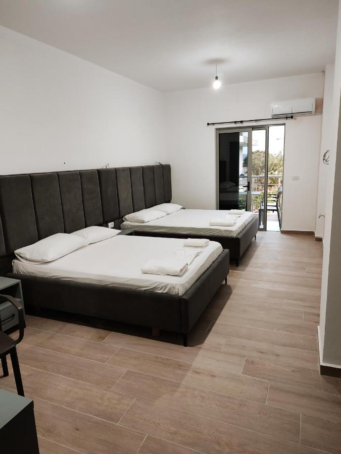 Petros Rooms Химара Экстерьер фото