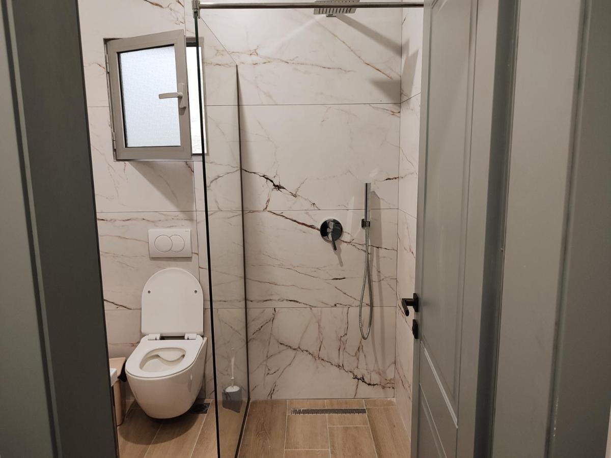 Petros Rooms Химара Экстерьер фото