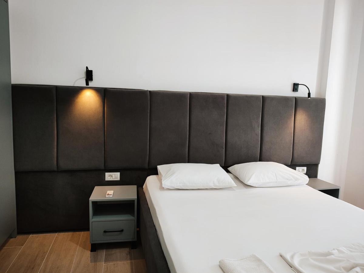 Petros Rooms Химара Экстерьер фото