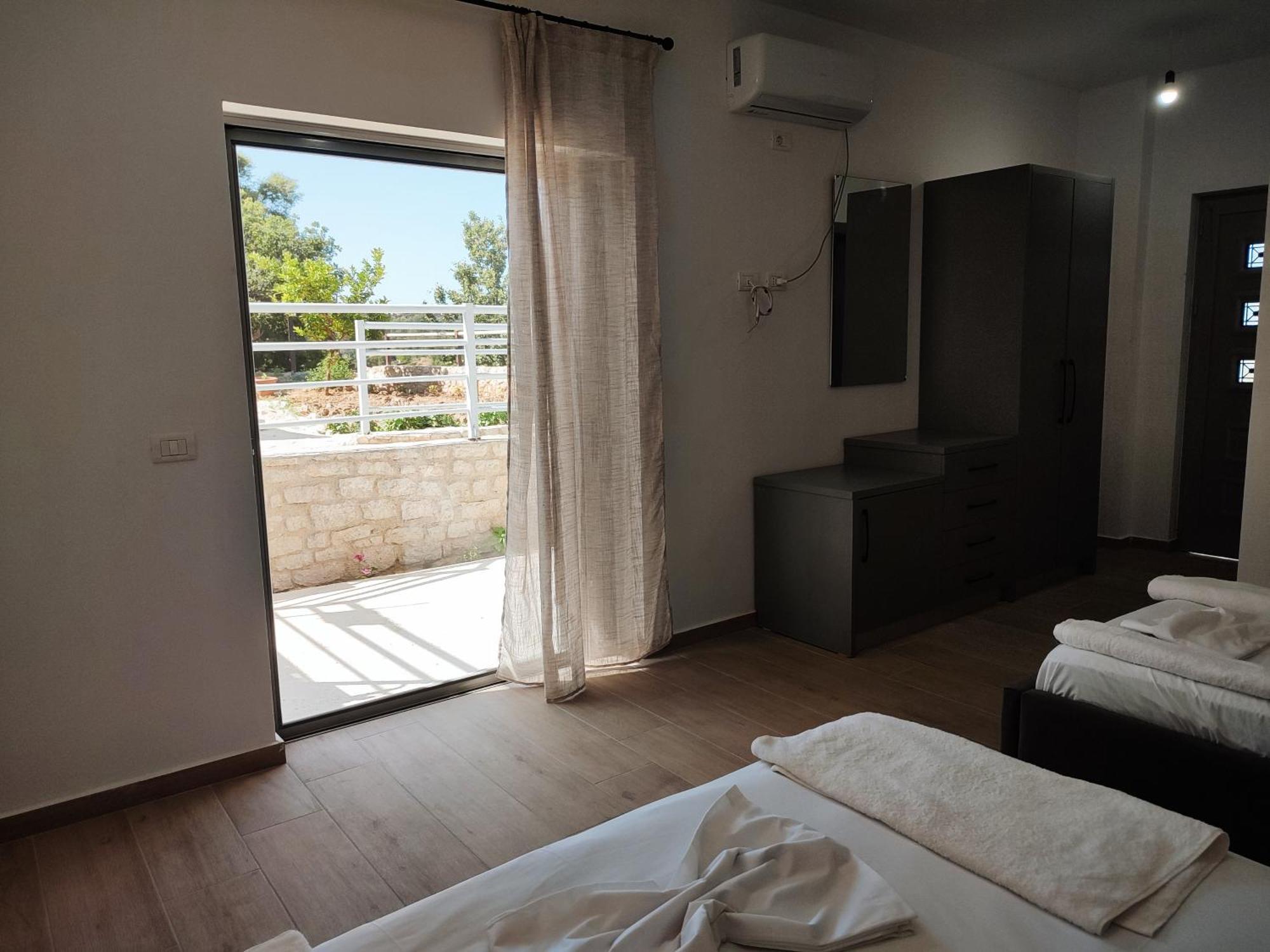 Petros Rooms Химара Номер фото