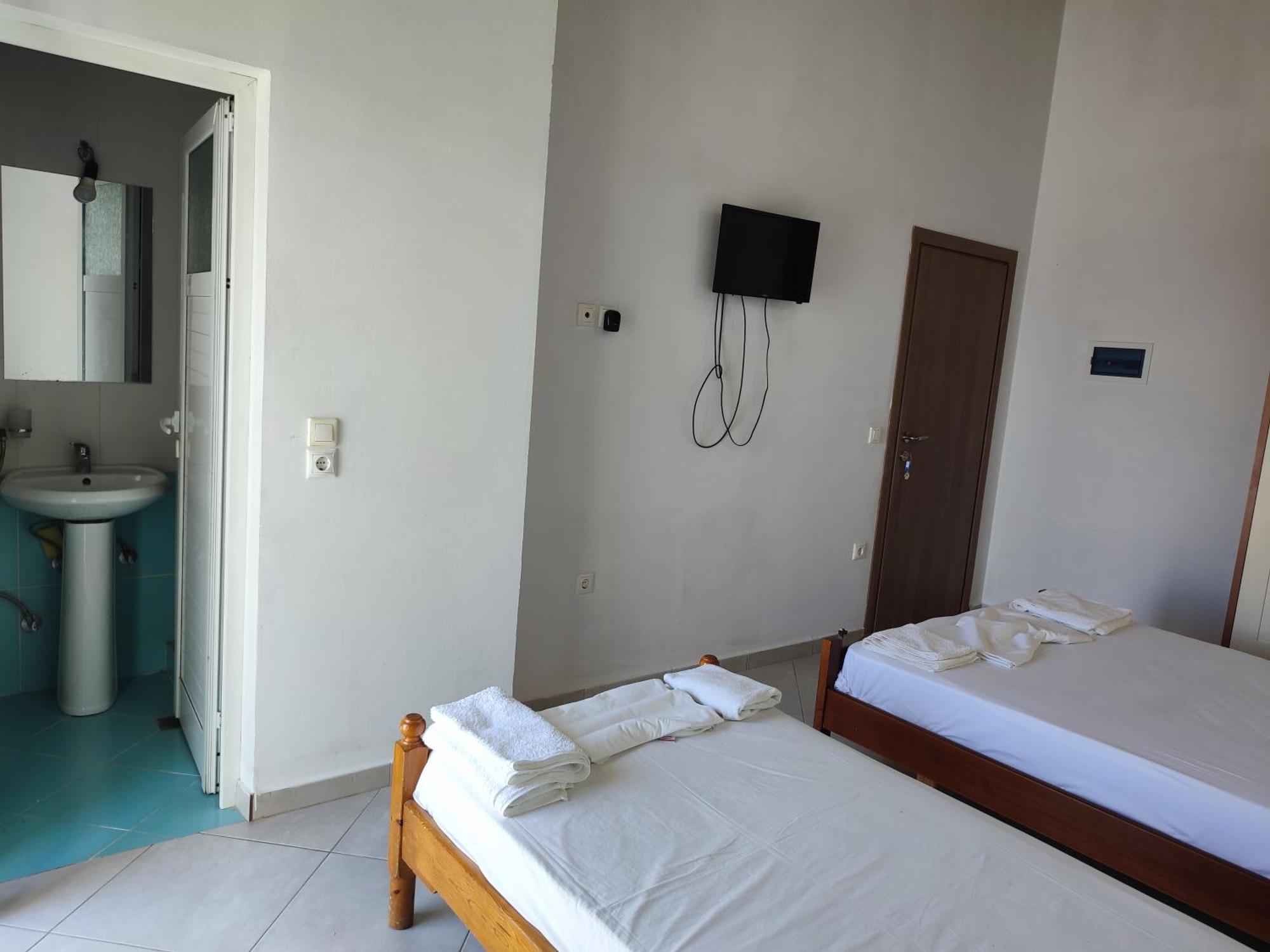 Petros Rooms Химара Номер фото