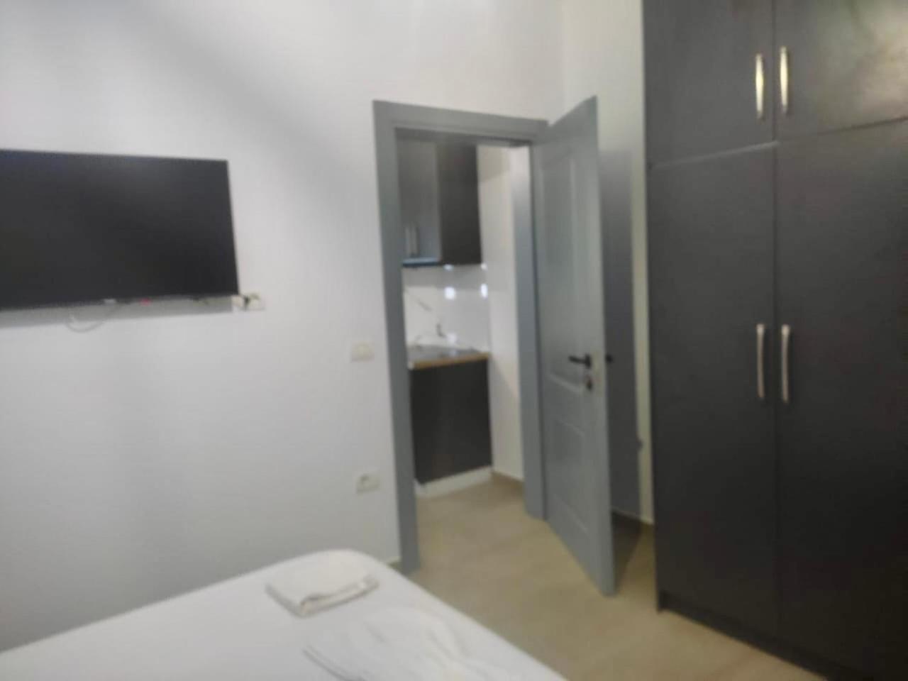 Petros Rooms Химара Экстерьер фото